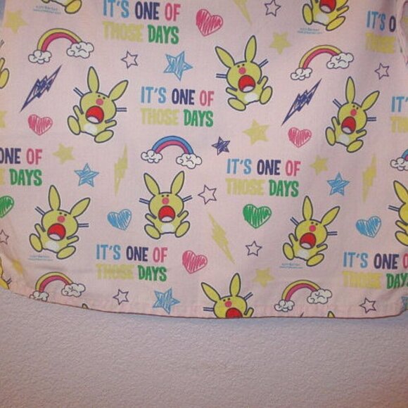 Happy Bunny RAINBOW One Of Those Days SCRUB Top Size M V-NECK Short Sleeve POCKE - Picture 10 of 11